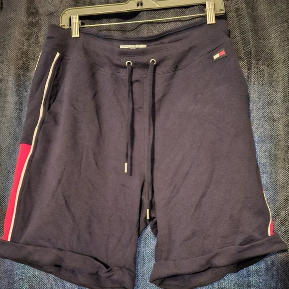 Tommy Hilfiger Shorts - Picture 1 of 3